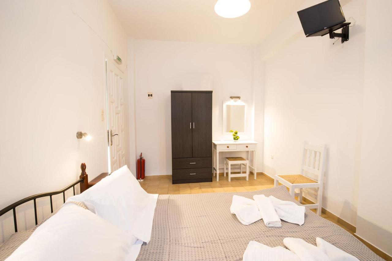 Prasini Gonia Bed & Breakfast Platis Gialos  Dış mekan fotoğraf